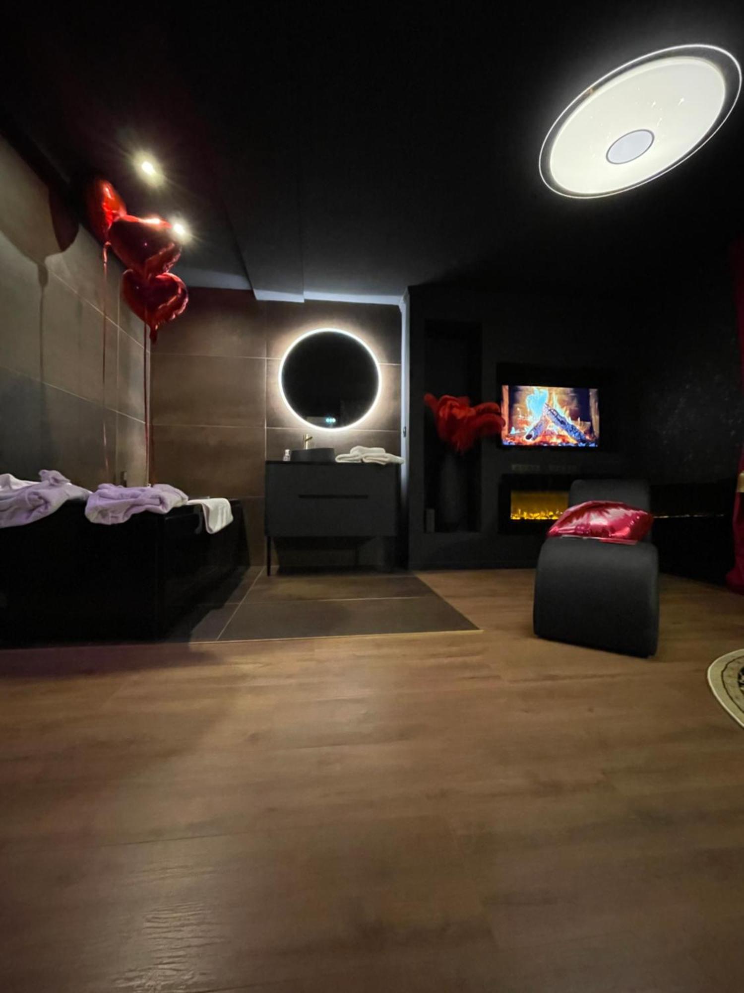 Love Room Casa Amore Prades  Εξωτερικό φωτογραφία